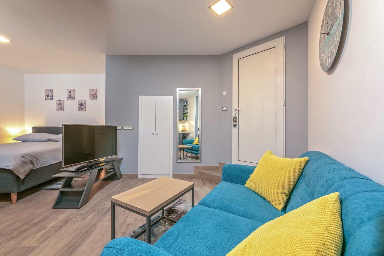 Mariva Downtown Apartman *