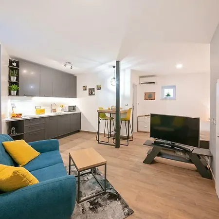 Mariva Downtown Studio Rovinj Exteriör bild