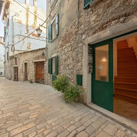 Mariva Downtown Studio Rovinj Exteriör bild